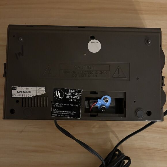 Magnavox D3150 AM FM Woodgrain Clock Radio 1983 Works tested Vintage - Picture 10 of 10